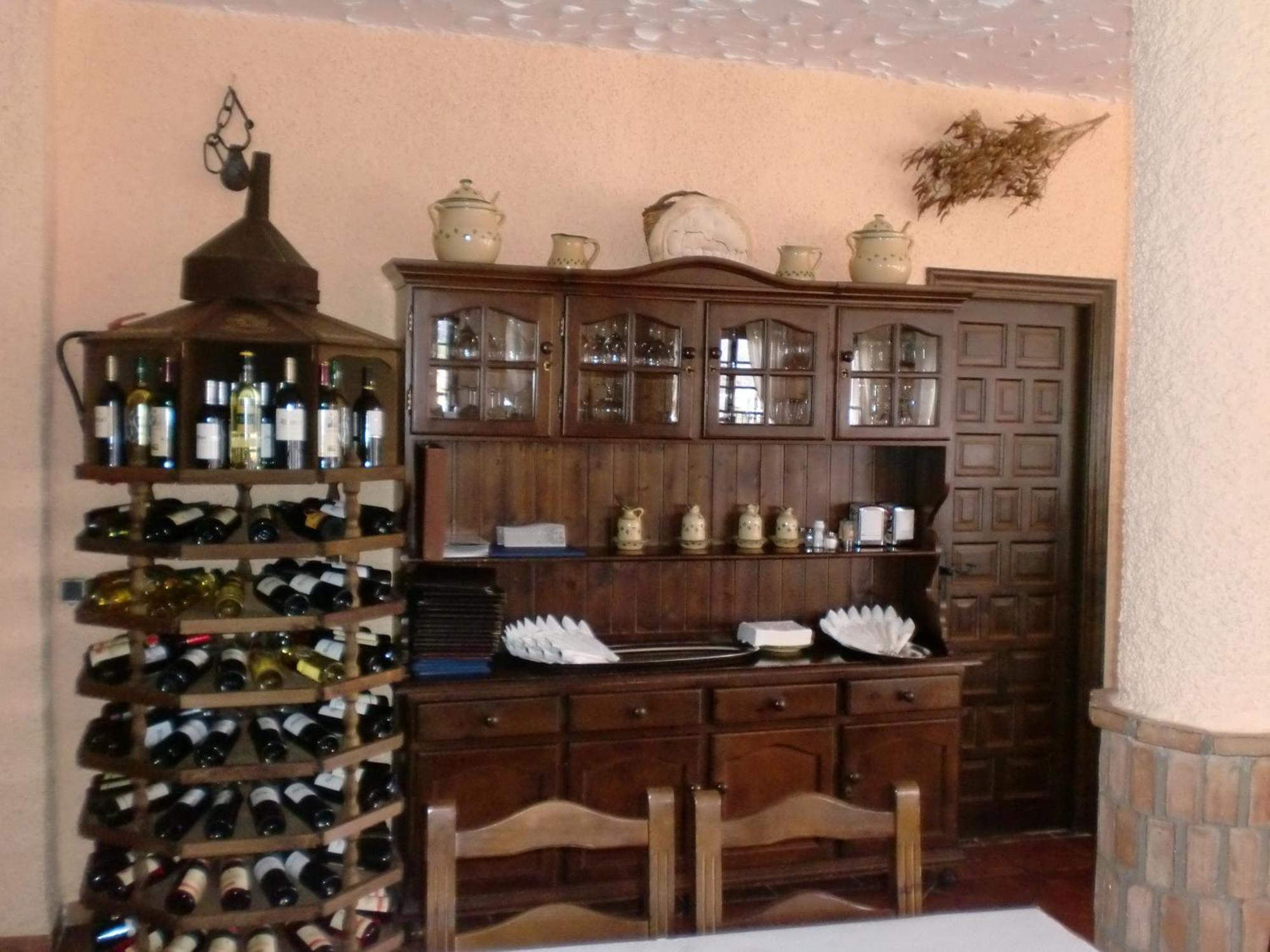 Hotel Restaurante Atalaya 코마레스 외부 사진