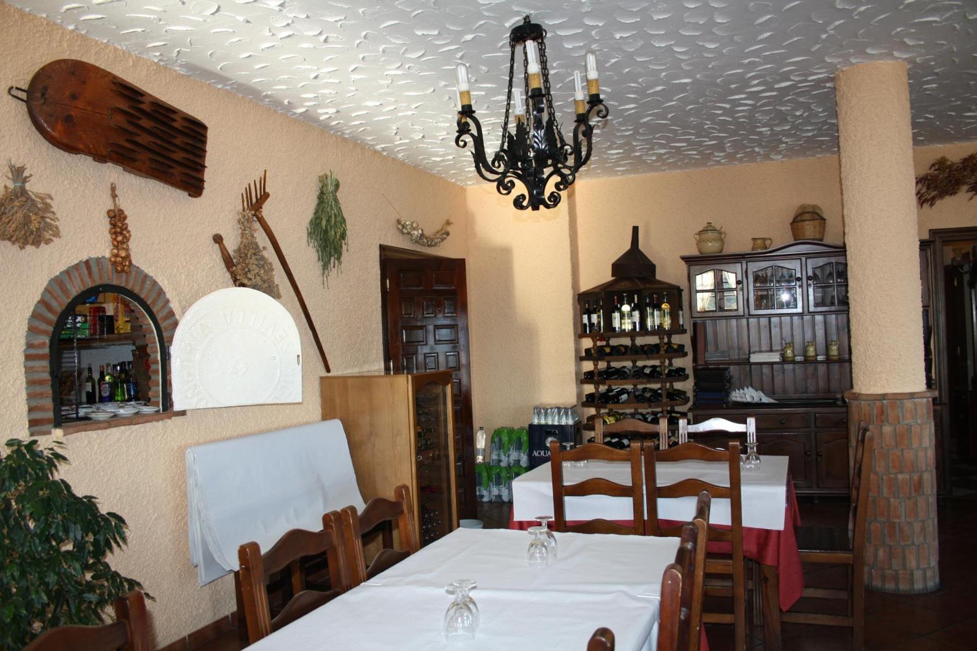 Hotel Restaurante Atalaya 코마레스 외부 사진
