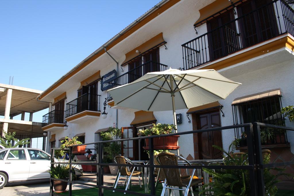 Hotel Restaurante Atalaya 코마레스 외부 사진